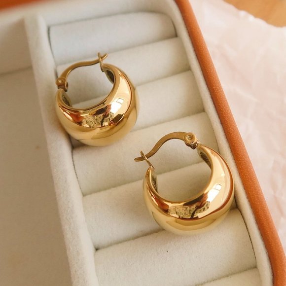 #NEW 18K Gold Plated Chunky Round Hoop Earrings - Picture 5 of 9